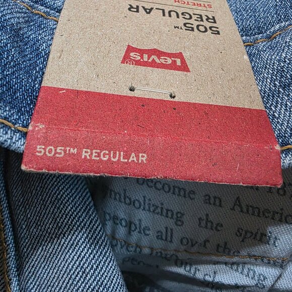 Levi's Men's 505 Jean Regular Fit Straight Leg Stretch Sizes 38x32, 40x30, 42x32 - Picture 4 of 12